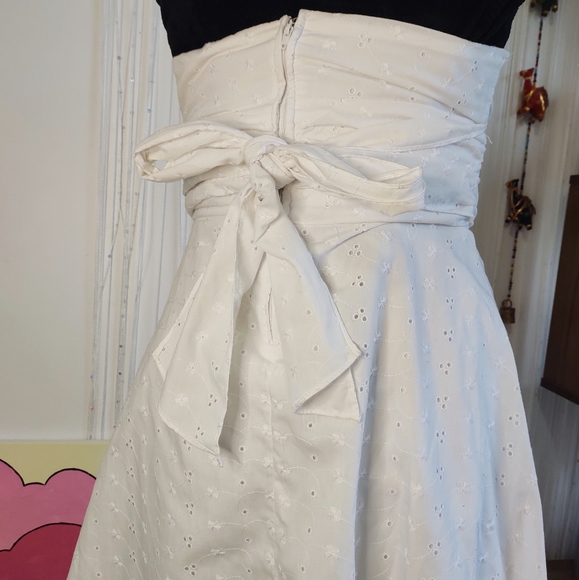 Vintage White Tie Neck + Waist Sundress - Picture 3 of 16